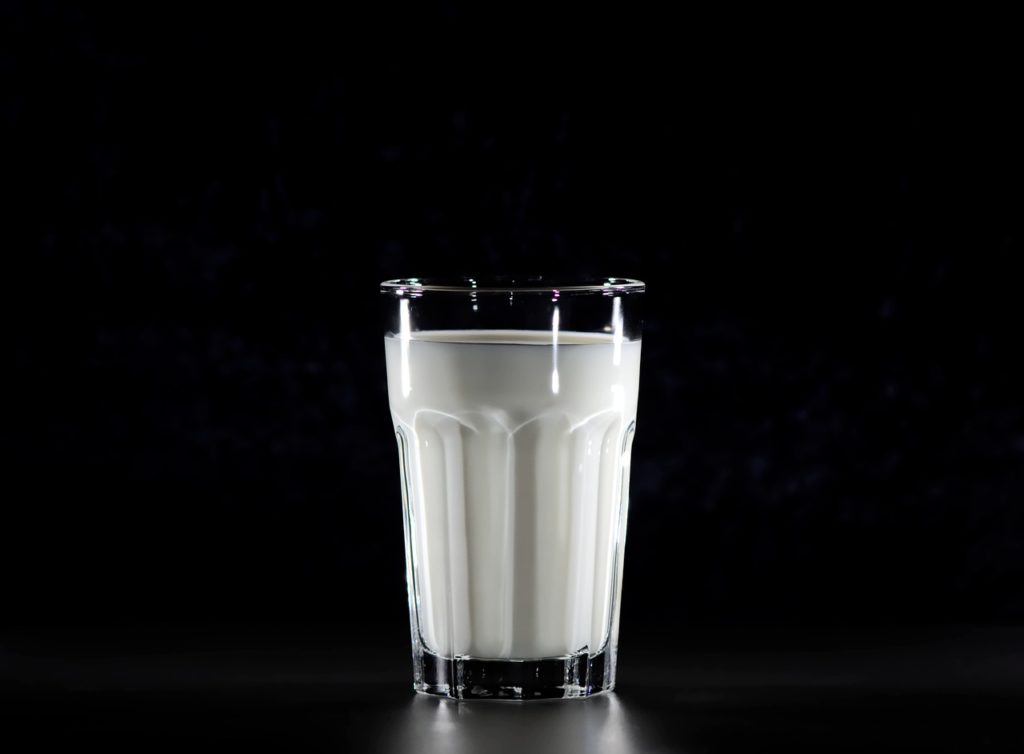 glass, milk, healthy-3903677.jpg